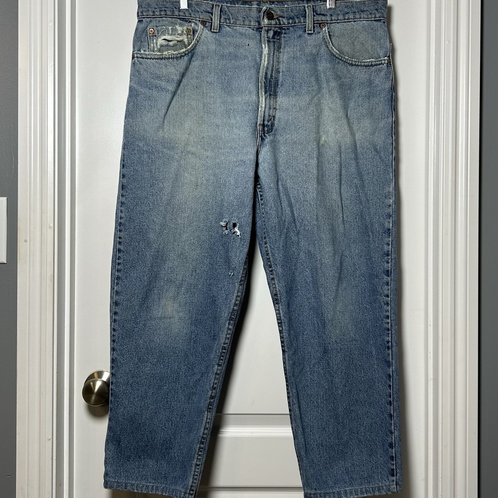 Levi's 550 Vintage 1994 Made in USA Relaxed Tapered Medium Wash Distressed Jeans